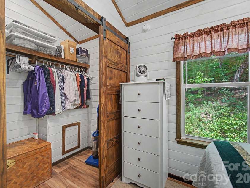 243 Jonquil Woods Road, Franklin, NC 28734.  MLS# CAR4394222, YatesRealty ID 31472. 