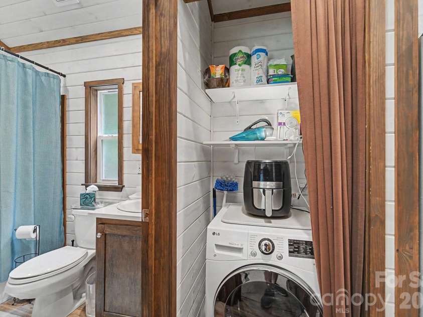 243 Jonquil Woods Road, Franklin, NC 28734.  MLS# CAR4394222, YatesRealty ID 31472. 