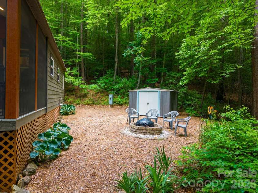 243 Jonquil Woods Road, Franklin, NC 28734.  MLS# CAR4394222, YatesRealty ID 31472. 