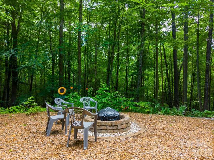 243 Jonquil Woods Road, Franklin, NC 28734.  MLS# CAR4394222, YatesRealty ID 31472. 