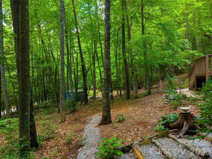 243 Jonquil Woods Road, Franklin, NC 28734.  MLS# CAR4394222, YatesRealty ID 31472. 