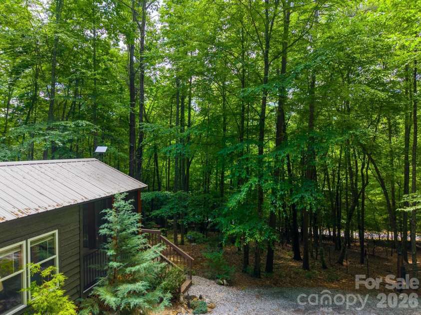 243 Jonquil Woods Road, Franklin, NC 28734.  MLS# CAR4394222, YatesRealty ID 31472. 