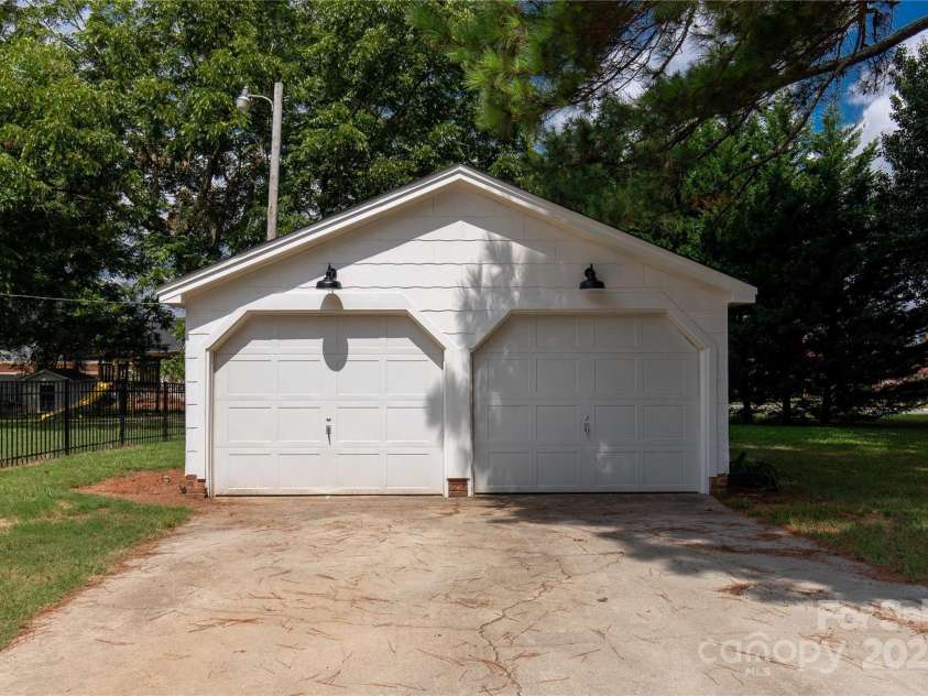 931 Museum Road, Rock Hill, SC 29732.  MLS# CAR4285254, YatesRealty ID 31472. 