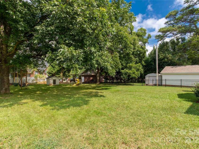 931 Museum Road, Rock Hill, SC 29732.  MLS# CAR4285254, YatesRealty ID 31472. 