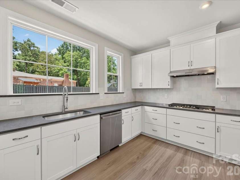 232 Old Town Village Road, Waxhaw, NC 28173.  MLS# CAR4394236, YatesRealty ID 31473. Ample counter space and storage