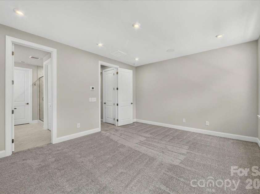232 Old Town Village Road, Waxhaw, NC 28173.  MLS# CAR4394236, YatesRealty ID 31473. Light filled primary