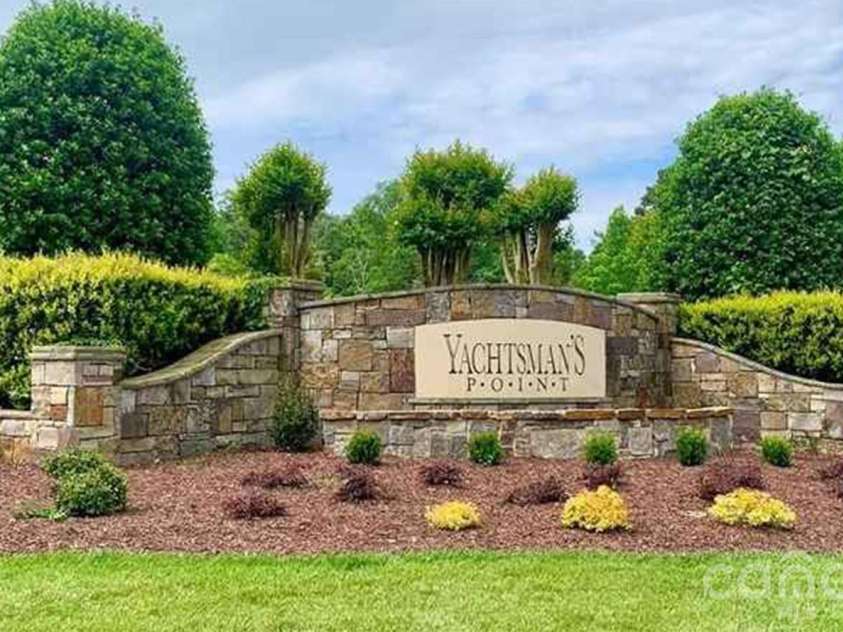 229 Houstons Hideaway Court, Lexington, NC 27292.  MLS# CAR4392354, YatesRealty ID 31474. 