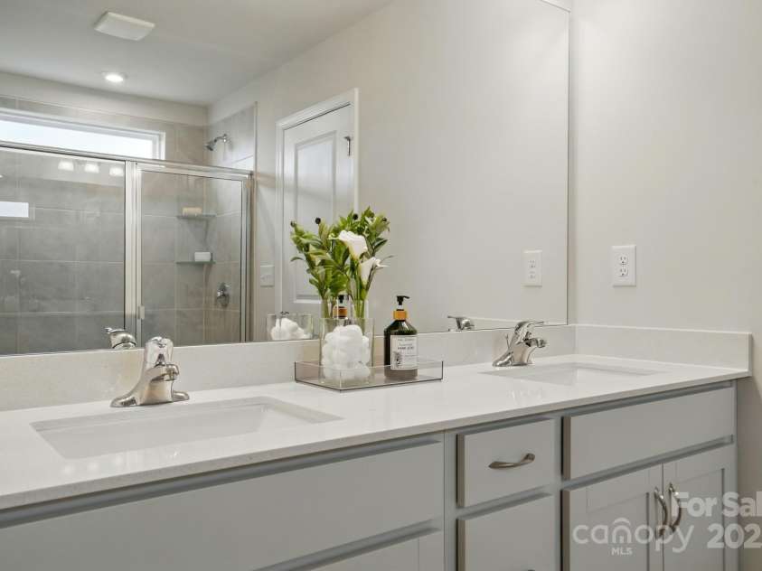 2631 Tillman Street, Monroe, NC 28112.  MLS# CAR4283286, YatesRealty ID 31474. Presentative primary bath