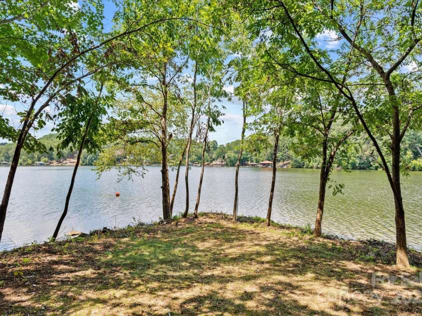 16 Royal Vista Way, Granite Falls, NC 28630.  MLS# CAR4285044, YatesRealty ID 31475. 