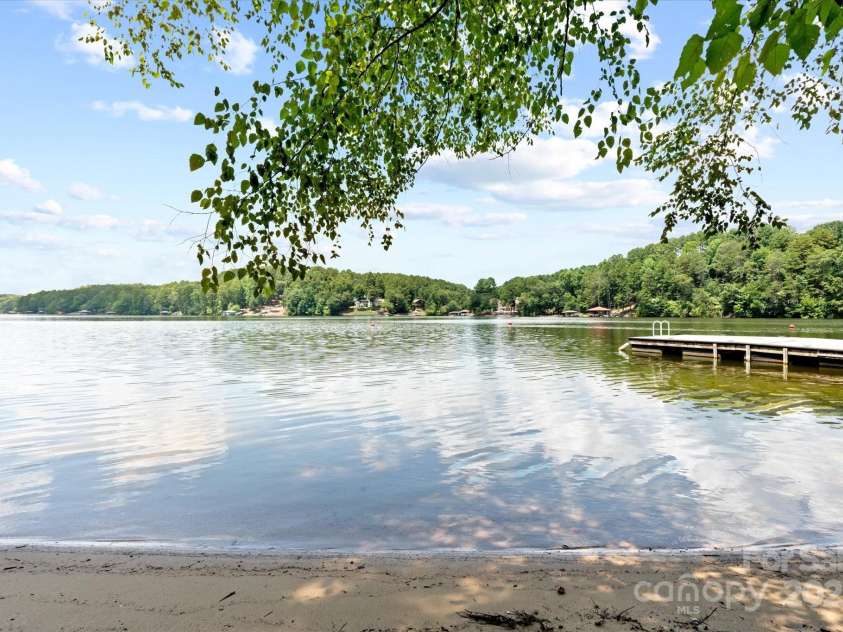 16 Royal Vista Way, Granite Falls, NC 28630.  MLS# CAR4285044, YatesRealty ID 31475. 