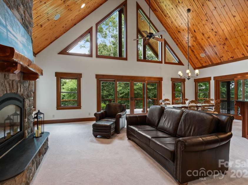 16 Royal Vista Way, Granite Falls, NC 28630.  MLS# CAR4285044, YatesRealty ID 31475. 