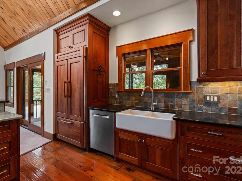 16 Royal Vista Way, Granite Falls, NC 28630.  MLS# CAR4285044, YatesRealty ID 31475. 