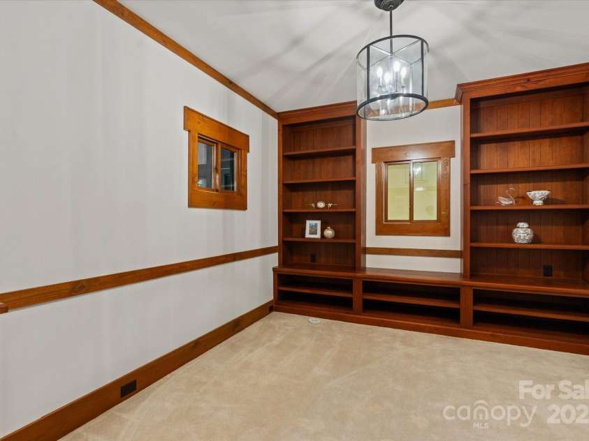 16 Royal Vista Way, Granite Falls, NC 28630.  MLS# CAR4285044, YatesRealty ID 31475. 