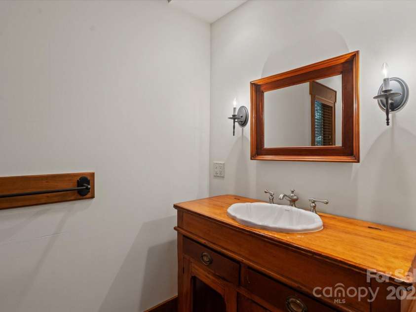 16 Royal Vista Way, Granite Falls, NC 28630.  MLS# CAR4285044, YatesRealty ID 31475. 