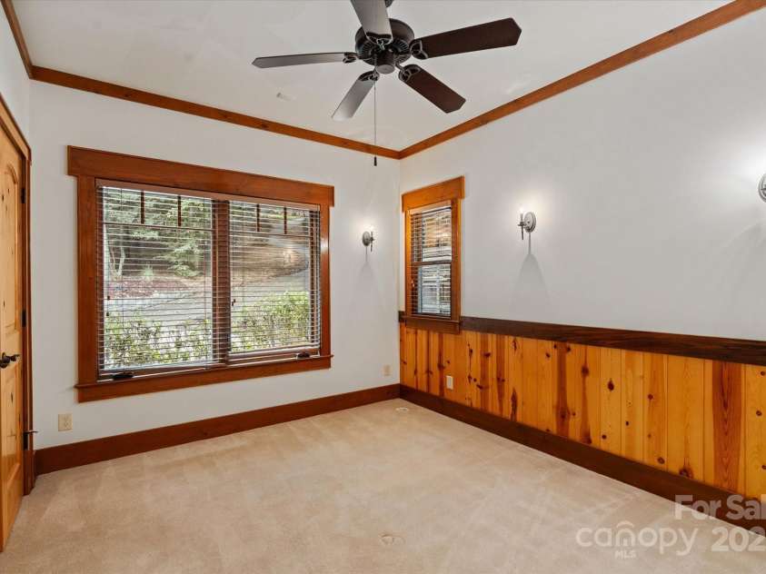 16 Royal Vista Way, Granite Falls, NC 28630.  MLS# CAR4285044, YatesRealty ID 31475. 