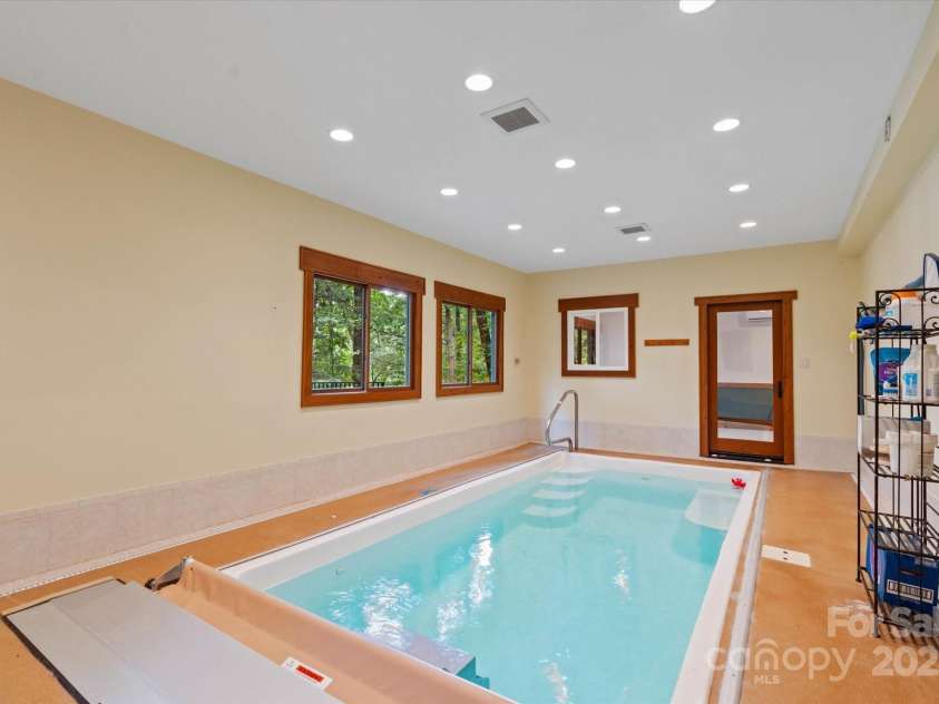 16 Royal Vista Way, Granite Falls, NC 28630.  MLS# CAR4285044, YatesRealty ID 31475. Lap Pool