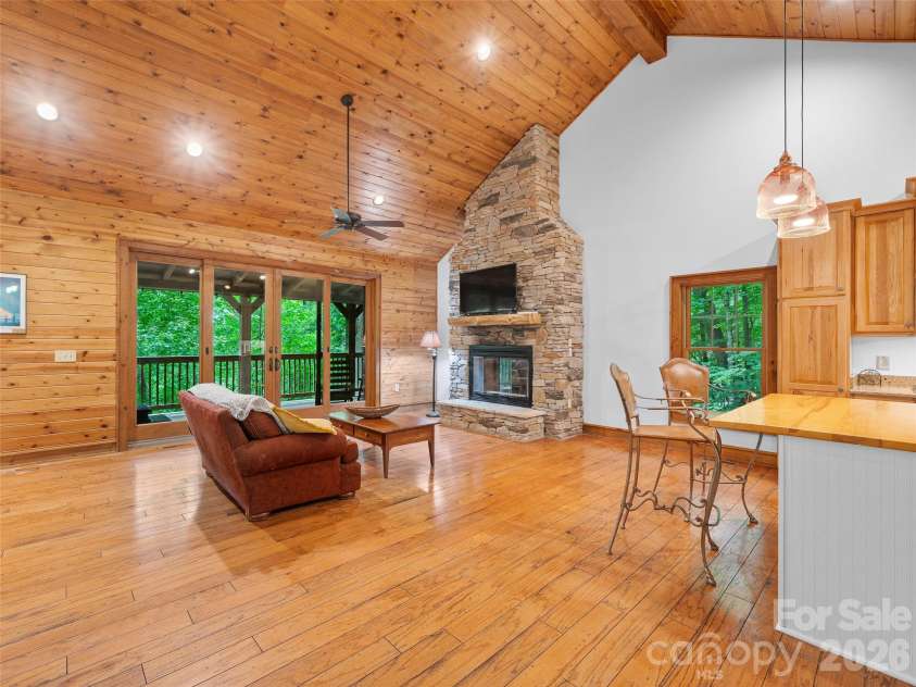 47 Falls Crossing Road, Burnsville, NC 28714.  MLS# CAR4393417, YatesRealty ID 31476. OPEN CONCEPT