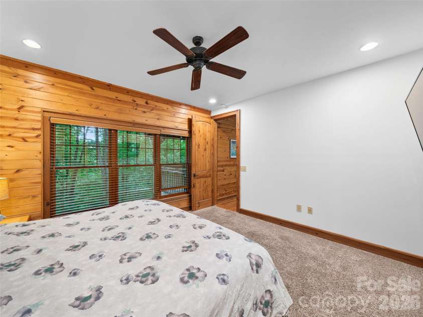 47 Falls Crossing Road, Burnsville, NC 28714.  MLS# CAR4393417, YatesRealty ID 31476. PRIMARY WITH LG WINDOWS