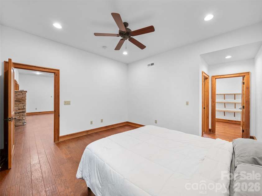 47 Falls Crossing Road, Burnsville, NC 28714.  MLS# CAR4393417, YatesRealty ID 31476. SECOND PRIMARY BD - LOWER LEVEL
