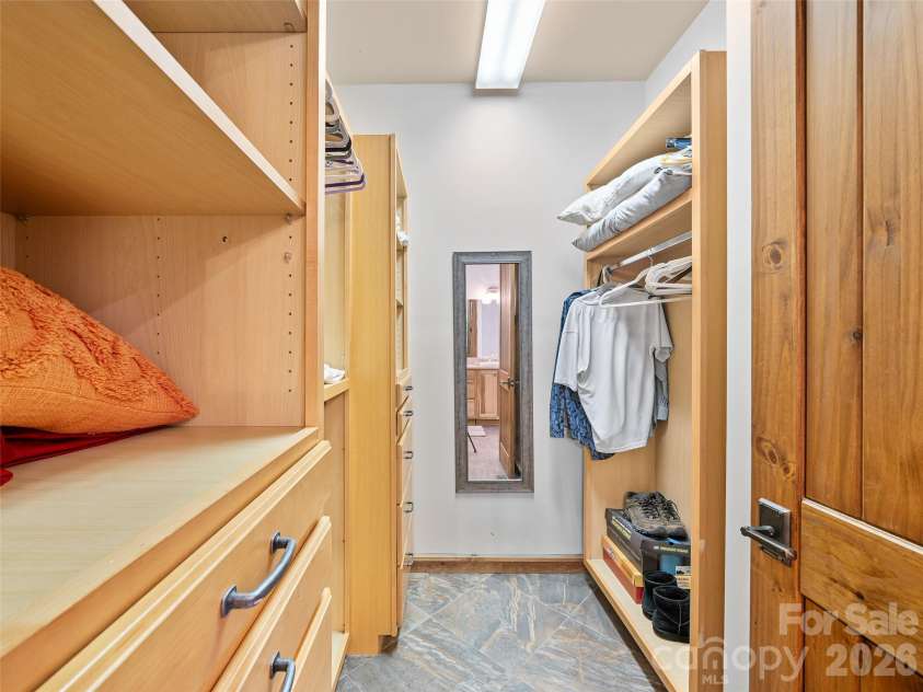 47 Falls Crossing Road, Burnsville, NC 28714.  MLS# CAR4393417, YatesRealty ID 31476. WALK-IN-CLOSET
