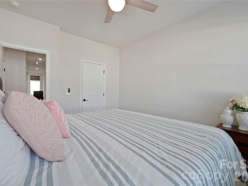 131 Berkeley Avenue, Mooresville, NC 28117.  MLS# CAR4393181, YatesRealty ID 31477. 