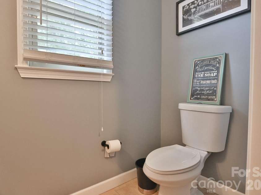 4220 Mae-Len Drive, Winston Salem, NC 27107.  MLS# CAR4394128, YatesRealty ID 31478. 