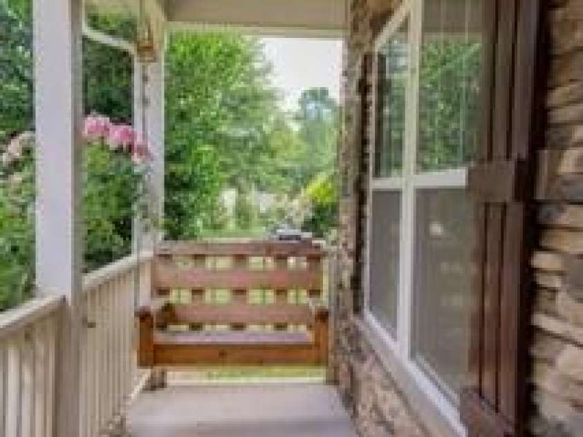 2348 Lake Vista Drive, Mount Holly, NC 28120.  MLS# CAR4394690, YatesRealty ID 31479. 