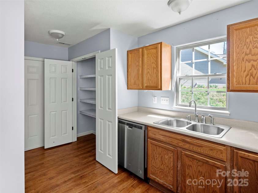 324 Wiltshire Circle, Fletcher, NC 28732.  MLS# CAR4235238, YatesRealty ID 3148. 