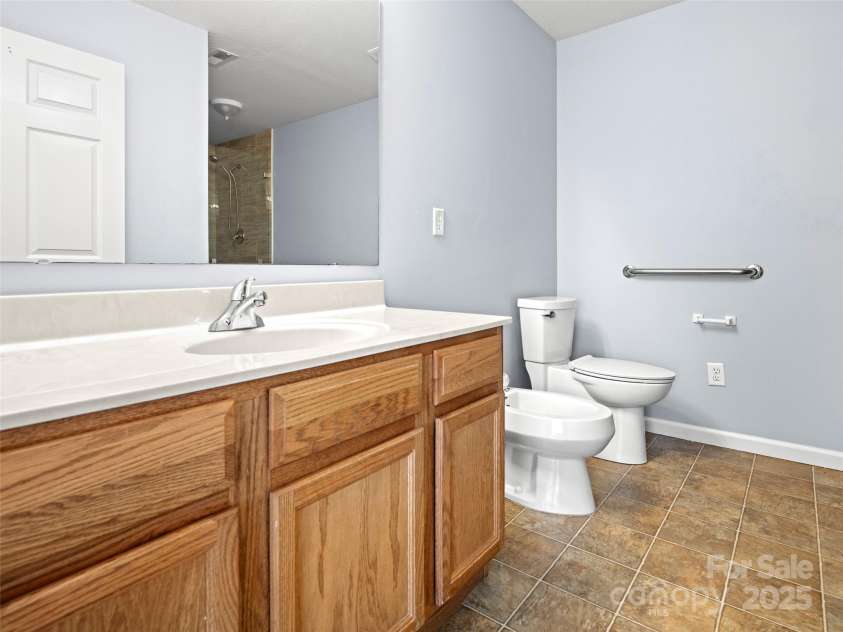 324 Wiltshire Circle, Fletcher, NC 28732.  MLS# CAR4235238, YatesRealty ID 3148. 