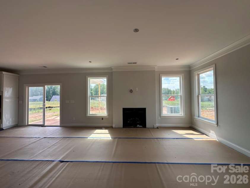 15210 First Broad Road, Huntersville, NC 28078.  MLS# CAR4392490, YatesRealty ID 31481. Family Room