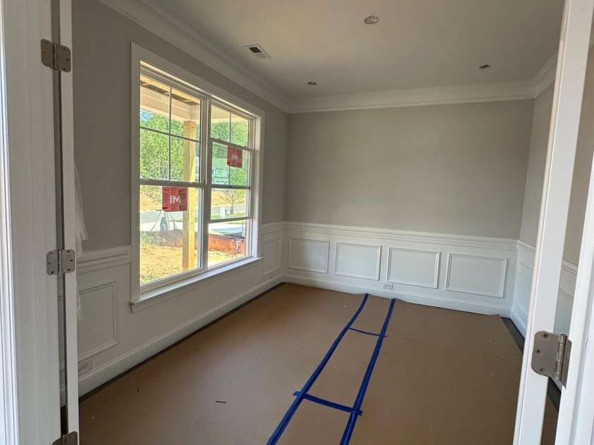 15210 First Broad Road, Huntersville, NC 28078.  MLS# CAR4392490, YatesRealty ID 31481. Office