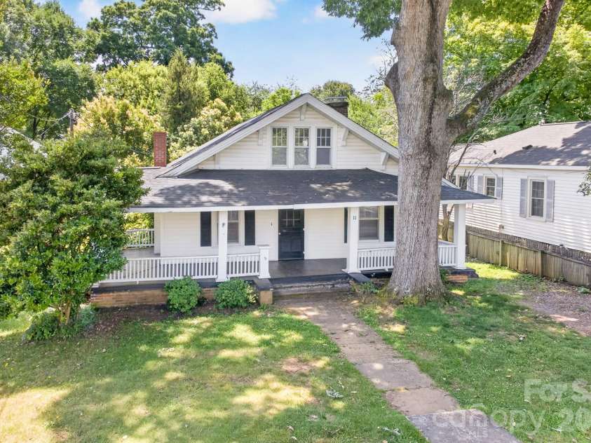 11 Cedar Street, Belmont, NC 28012.  MLS# CAR4394250, YatesRealty ID 31482. 