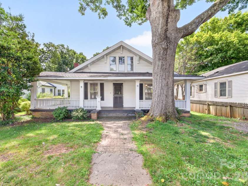 11 Cedar Street, Belmont, NC 28012.  MLS# CAR4394250, YatesRealty ID 31482. 