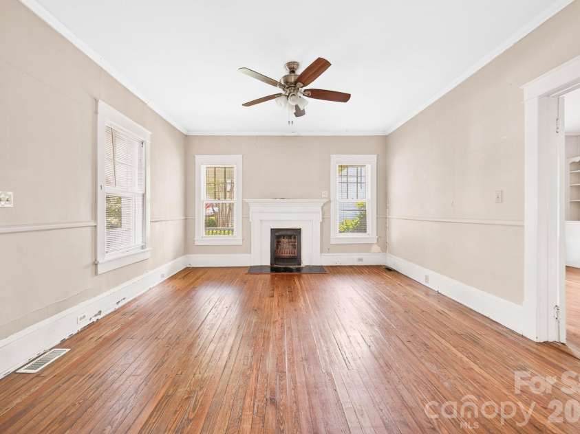 11 Cedar Street, Belmont, NC 28012.  MLS# CAR4394250, YatesRealty ID 31482. 