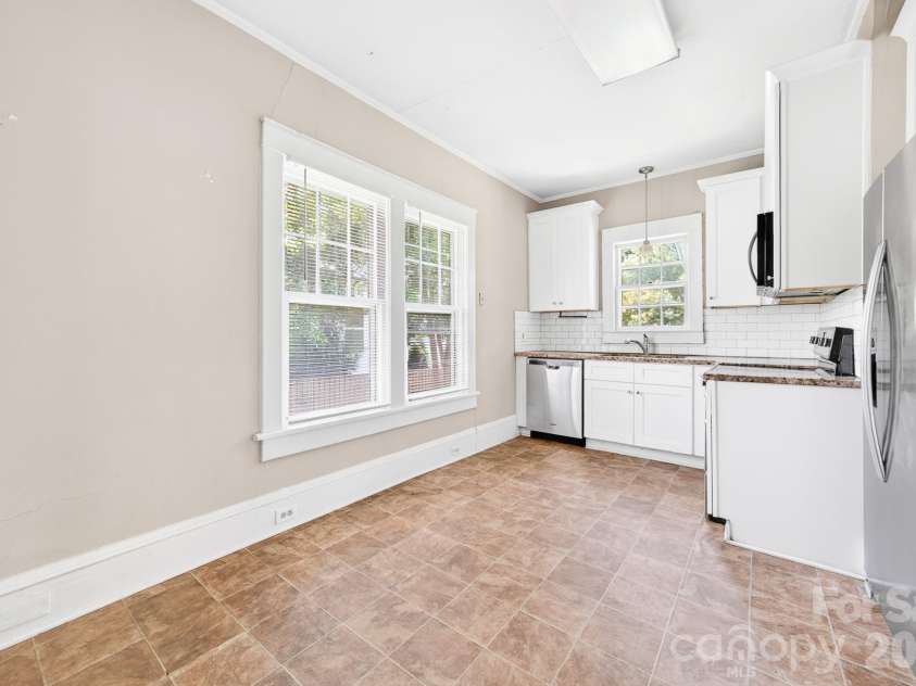 11 Cedar Street, Belmont, NC 28012.  MLS# CAR4394250, YatesRealty ID 31482. 