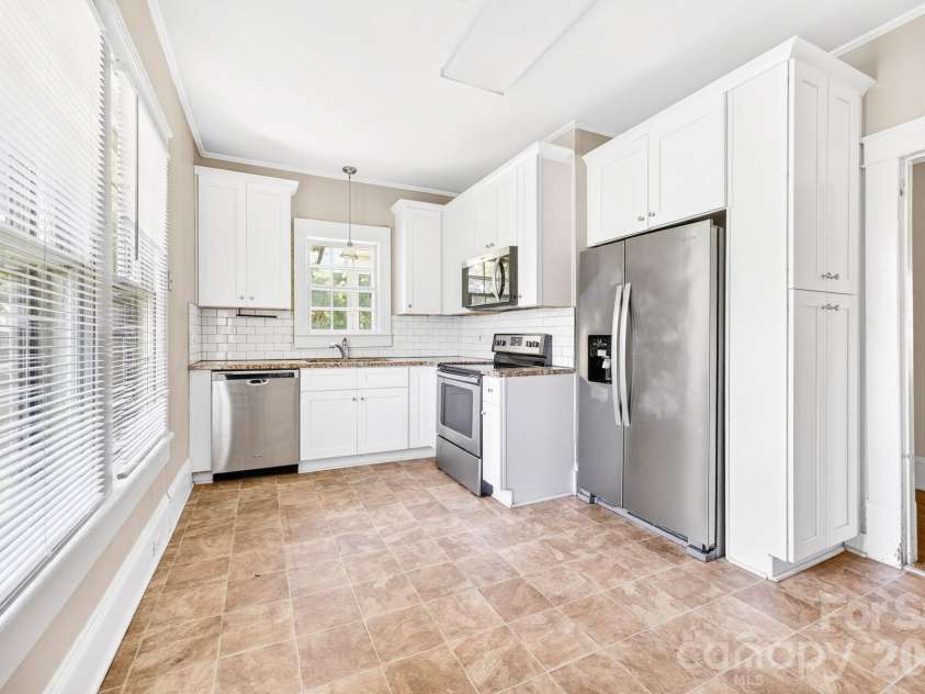 11 Cedar Street, Belmont, NC 28012.  MLS# CAR4394250, YatesRealty ID 31482. 