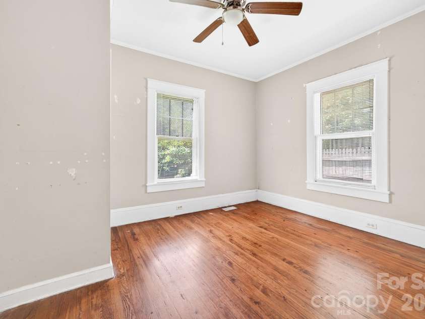 11 Cedar Street, Belmont, NC 28012.  MLS# CAR4394250, YatesRealty ID 31482. 
