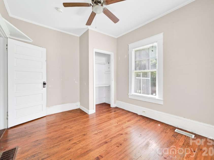 11 Cedar Street, Belmont, NC 28012.  MLS# CAR4394250, YatesRealty ID 31482. 