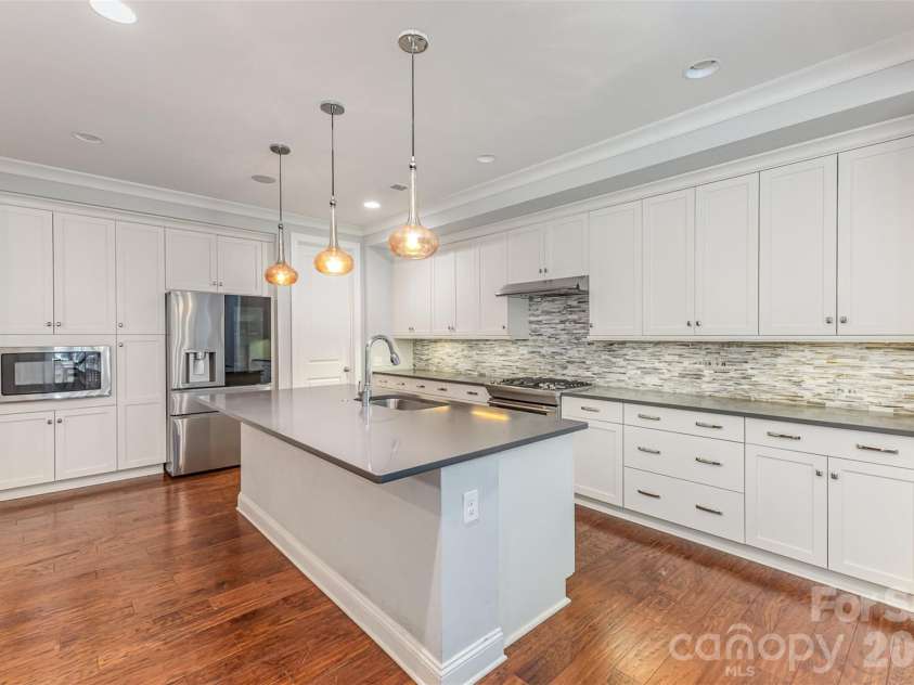 13620 Castleford Drive, Mint Hill, NC 28227.  MLS# CAR4394784, YatesRealty ID 31483. 