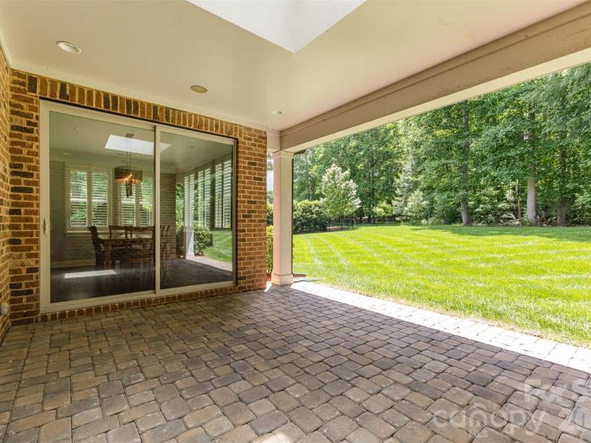 13620 Castleford Drive, Mint Hill, NC 28227.  MLS# CAR4394784, YatesRealty ID 31483. 
