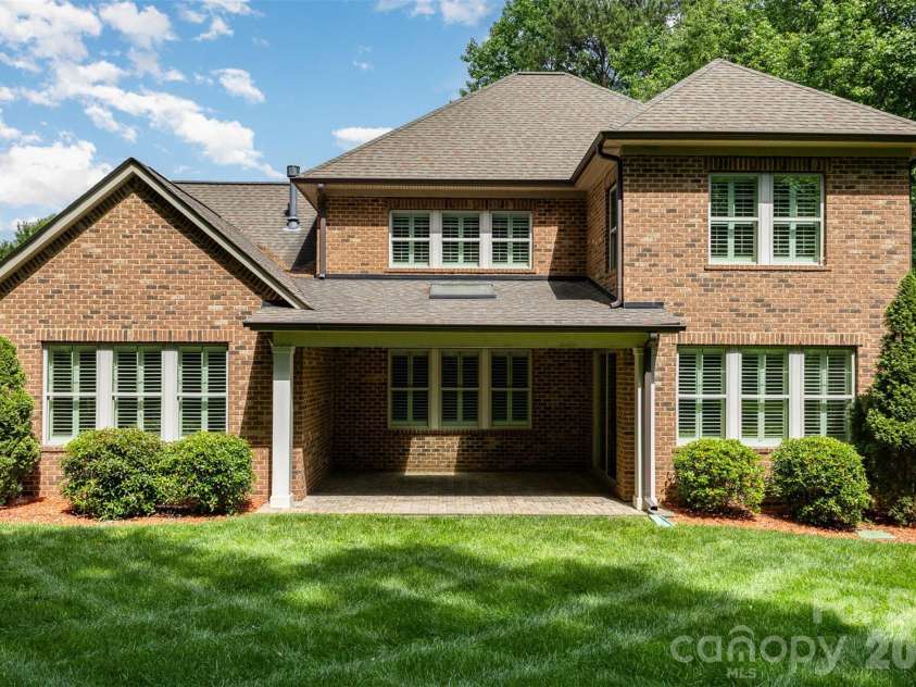 13620 Castleford Drive, Mint Hill, NC 28227.  MLS# CAR4394784, YatesRealty ID 31483. 