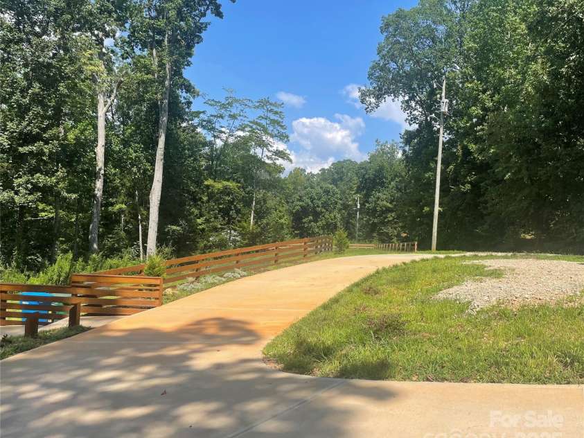 6524 Mintbrook Drive, Mint Hill, NC 28227.  MLS# CAR4282339, YatesRealty ID 31483. 