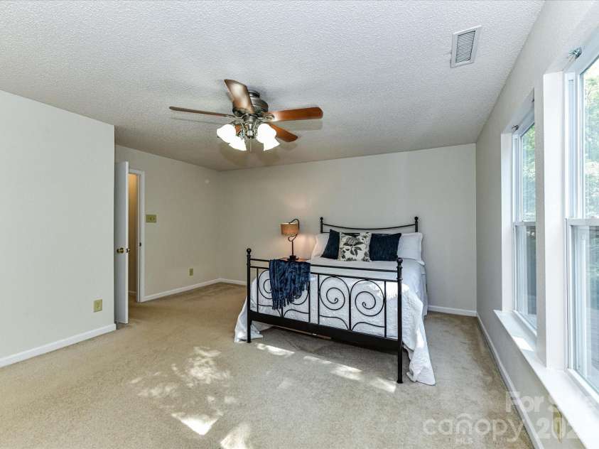 7144 Sycamore Grove Court, Charlotte, NC 28227.  MLS# CAR4366372, YatesRealty ID 31484. 