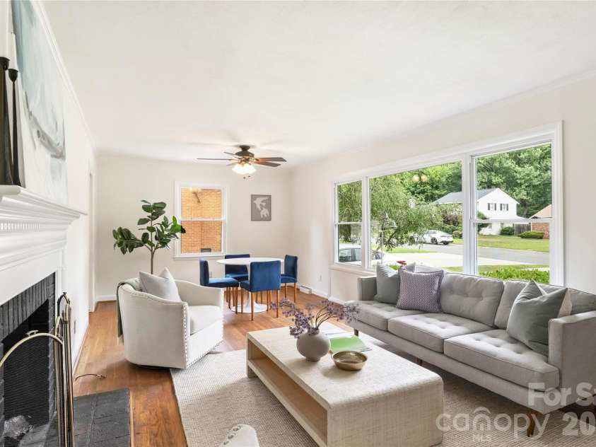 300 Cooper Drive, Charlotte, NC 28210.  MLS# CAR4393603, YatesRealty ID 31485. 