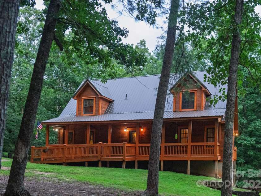 2401 Hundred Acres Lane, Lenoir, NC 28645.  MLS# CAR4283468, YatesRealty ID 31487. 