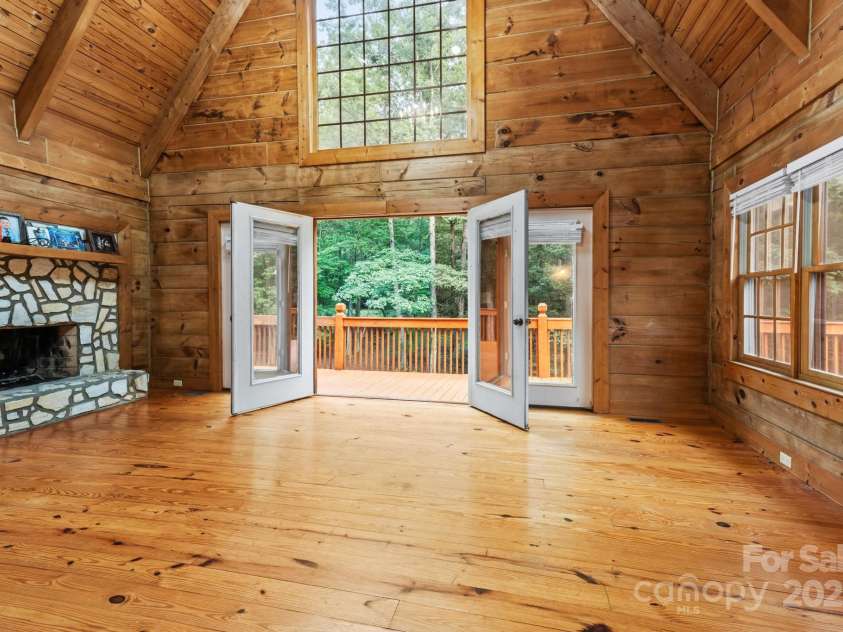 2401 Hundred Acres Lane, Lenoir, NC 28645.  MLS# CAR4283468, YatesRealty ID 31487. 