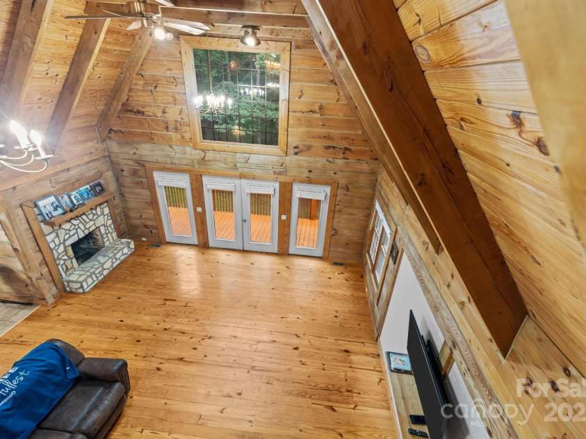 2401 Hundred Acres Lane, Lenoir, NC 28645.  MLS# CAR4283468, YatesRealty ID 31487. 