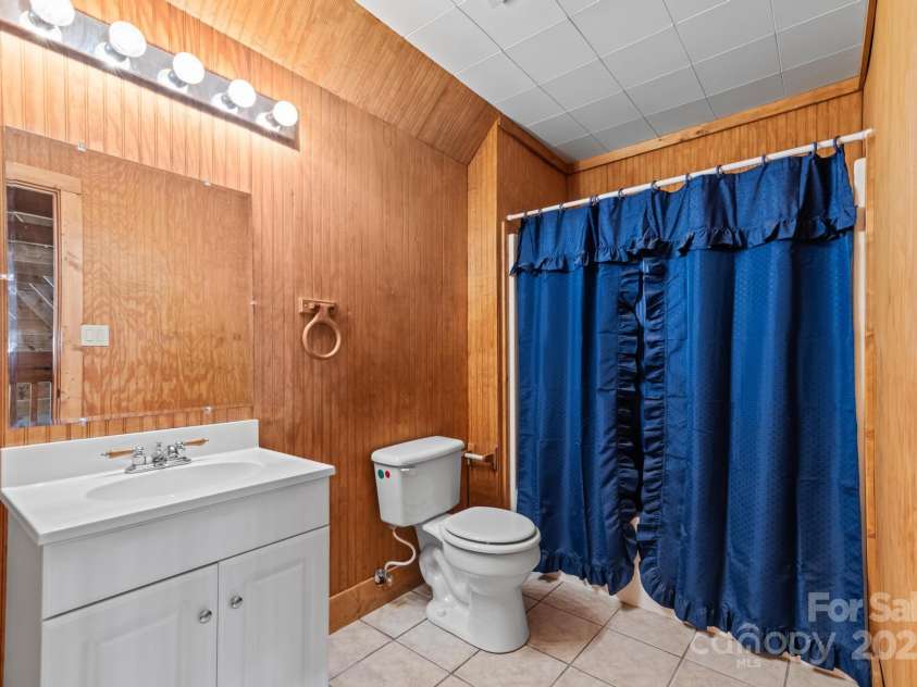 2401 Hundred Acres Lane, Lenoir, NC 28645.  MLS# CAR4283468, YatesRealty ID 31487. 