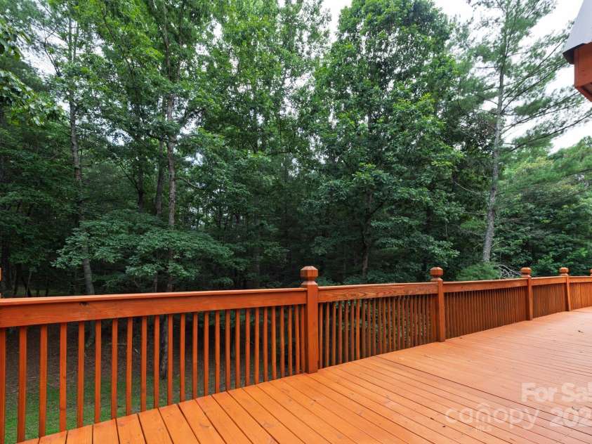 2401 Hundred Acres Lane, Lenoir, NC 28645.  MLS# CAR4283468, YatesRealty ID 31487. 