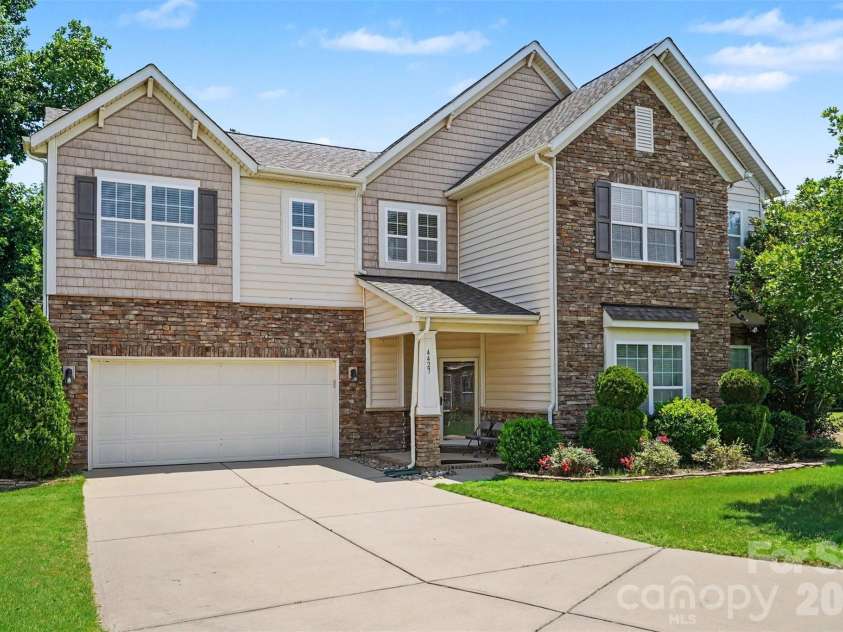 4427 Bravery Place, Concord, NC 28027.  MLS# CAR4394142, YatesRealty ID 31487. Front